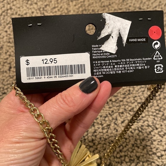 NWT H&M Adjustable Length Gold Chain Statement Necklace - Picture 4 of 5